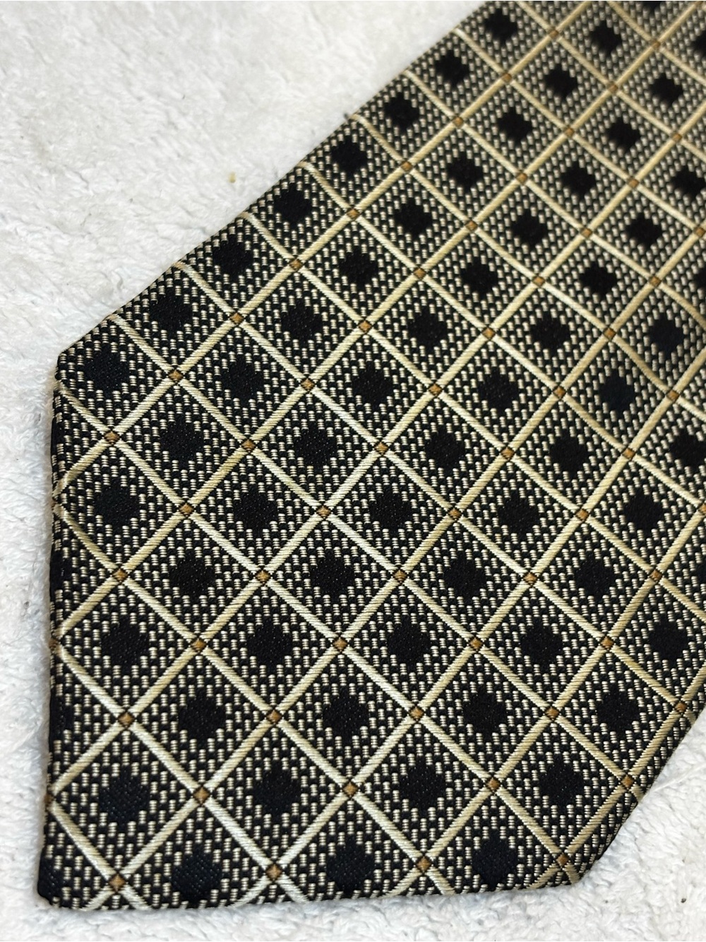 Brand New Stylish Tie By Chas Breed & Co.